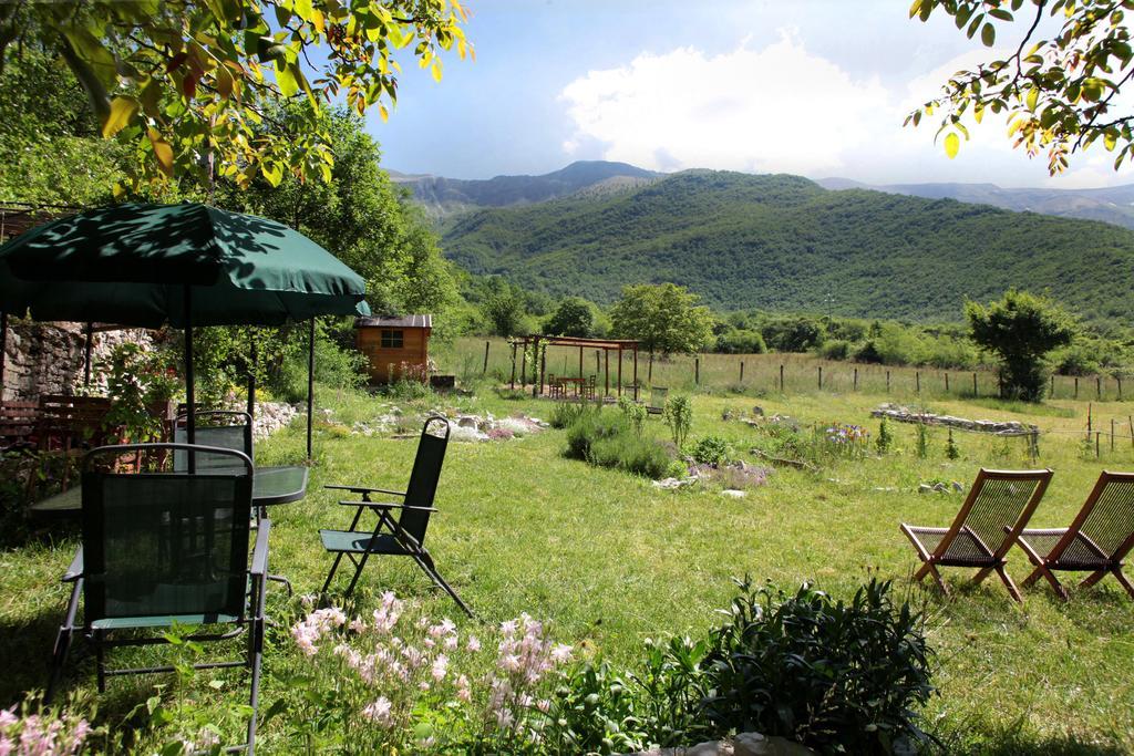 B&B Cascina Dell'Orso Castelsantangelo sul Nera Exteriör bild