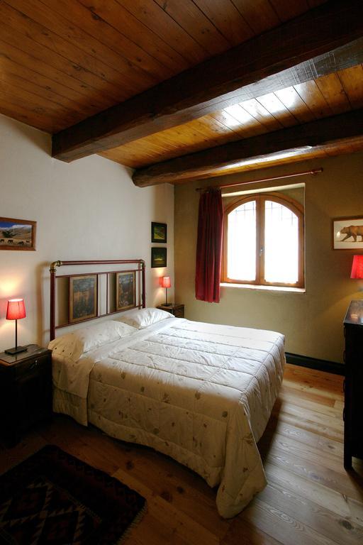 B&B Cascina Dell'Orso Castelsantangelo sul Nera Exteriör bild
